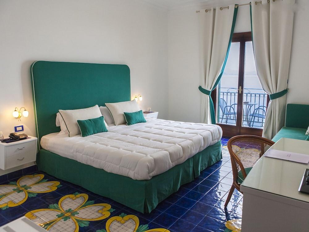 Cetus Hotell Cetara Exteriör bild